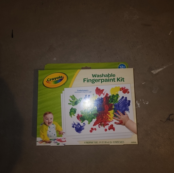 New In Box Crayola Stage 1 Washable Fingerpaint Paint KIT Set 4 TUBES & 10 PAGES - Picture 7 of 7